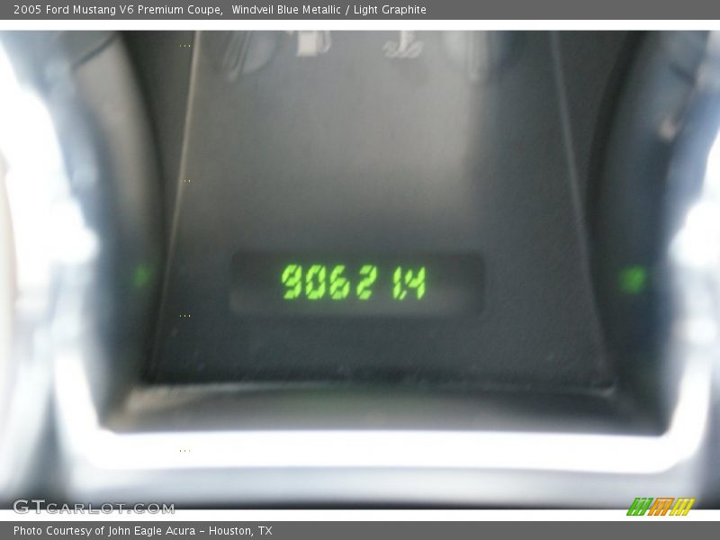 Windveil Blue Metallic / Light Graphite 2005 Ford Mustang V6 Premium Coupe