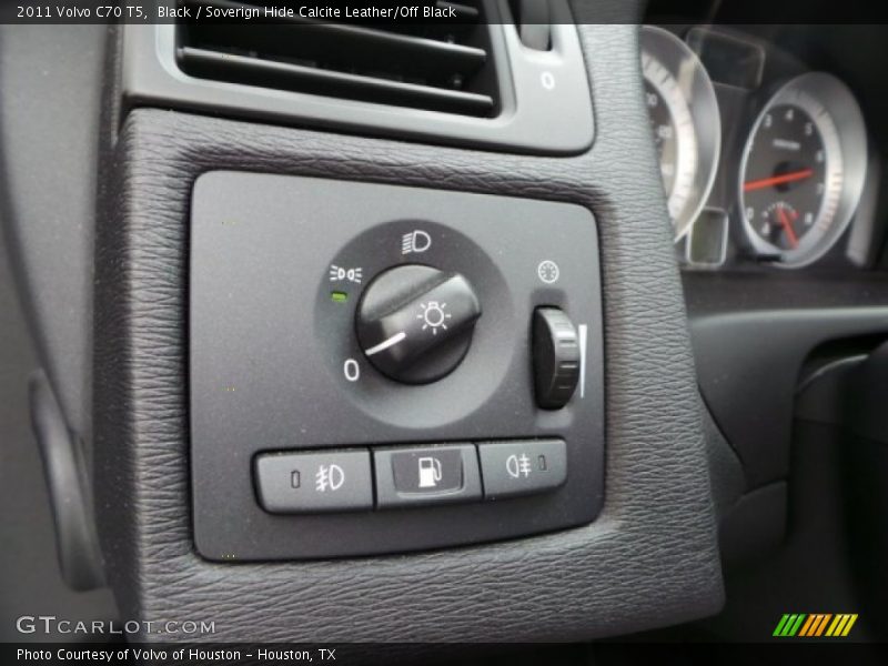 Black / Soverign Hide Calcite Leather/Off Black 2011 Volvo C70 T5