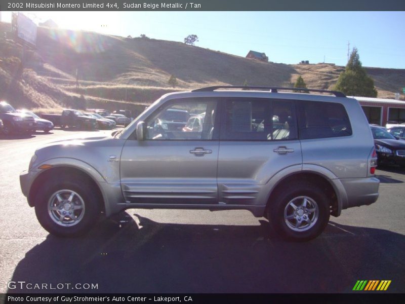 Sudan Beige Metallic / Tan 2002 Mitsubishi Montero Limited 4x4