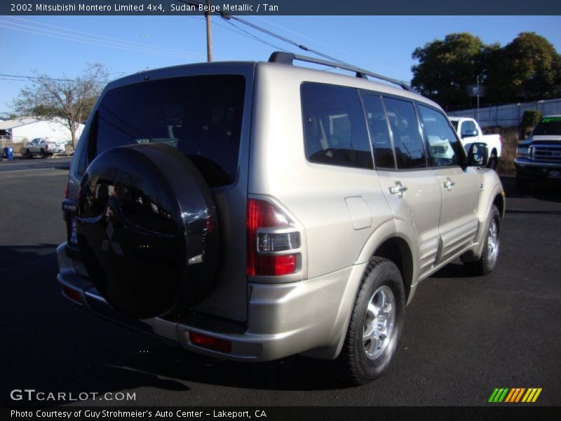 Sudan Beige Metallic / Tan 2002 Mitsubishi Montero Limited 4x4