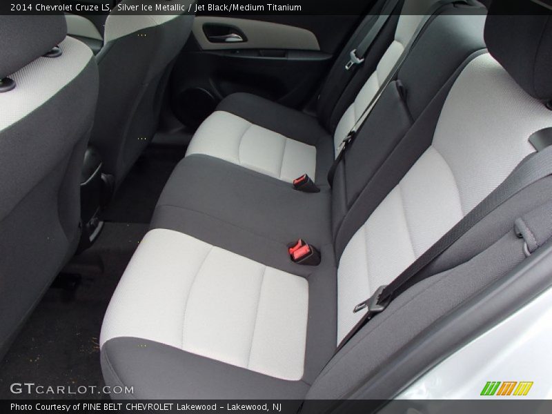 Silver Ice Metallic / Jet Black/Medium Titanium 2014 Chevrolet Cruze LS