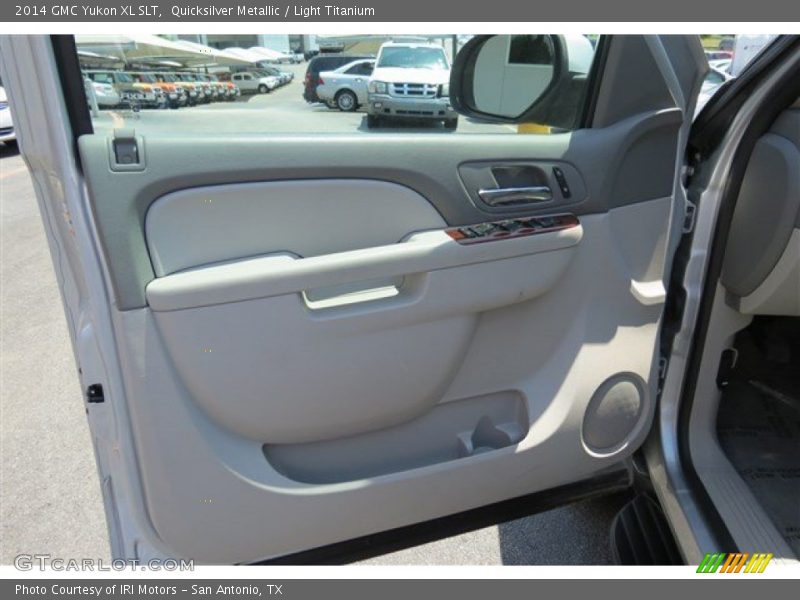 Quicksilver Metallic / Light Titanium 2014 GMC Yukon XL SLT