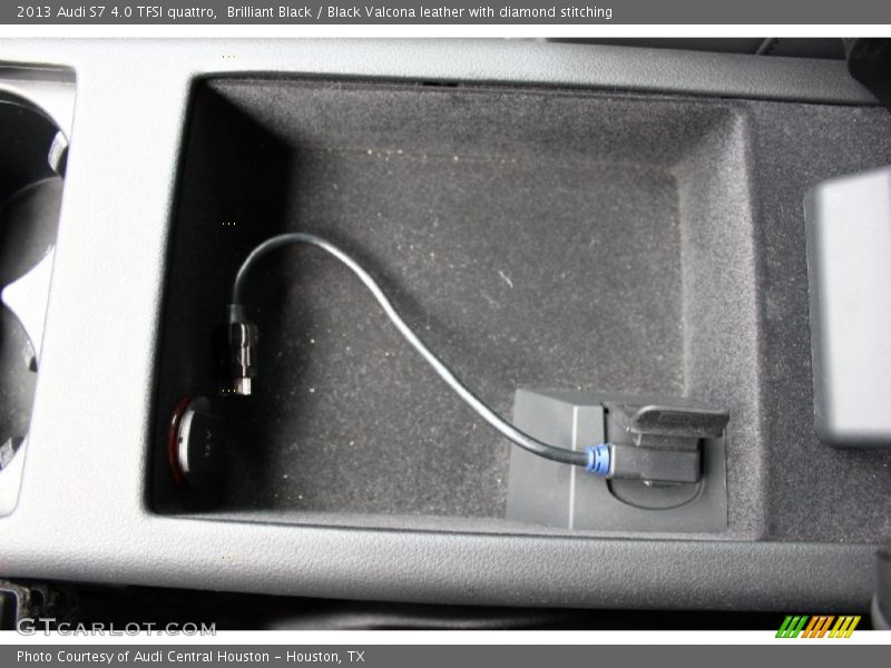 Brilliant Black / Black Valcona leather with diamond stitching 2013 Audi S7 4.0 TFSI quattro