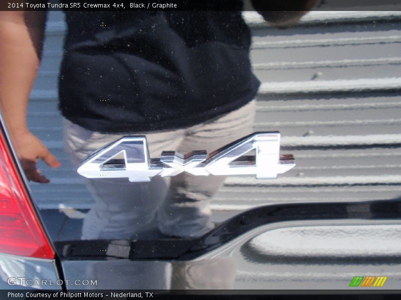Black / Graphite 2014 Toyota Tundra SR5 Crewmax 4x4