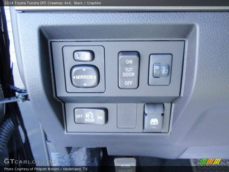 Black / Graphite 2014 Toyota Tundra SR5 Crewmax 4x4