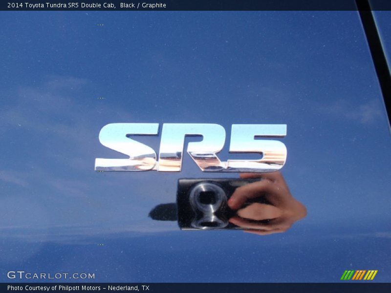 Black / Graphite 2014 Toyota Tundra SR5 Double Cab