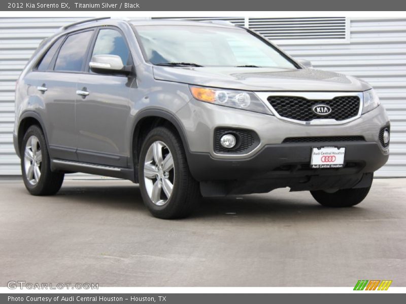 Titanium Silver / Black 2012 Kia Sorento EX