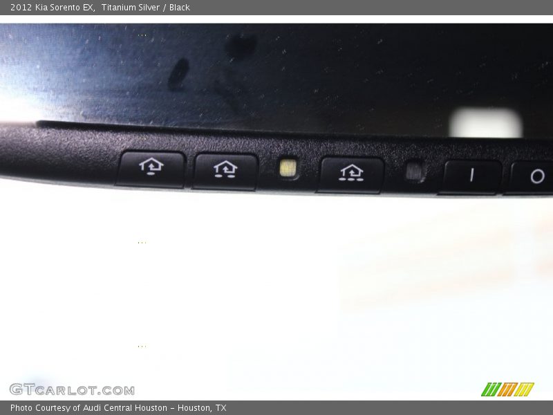 Titanium Silver / Black 2012 Kia Sorento EX