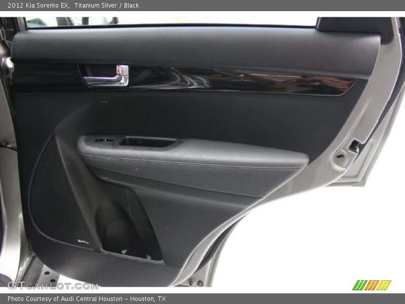 Titanium Silver / Black 2012 Kia Sorento EX