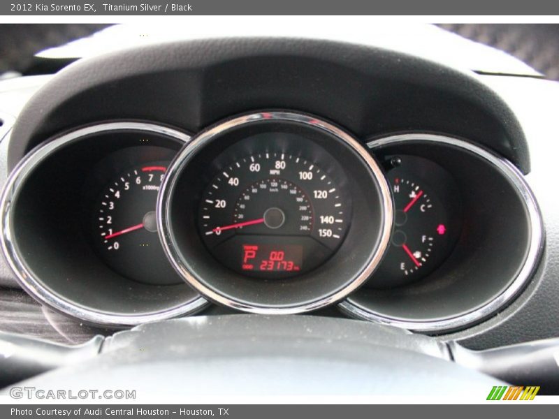 Titanium Silver / Black 2012 Kia Sorento EX