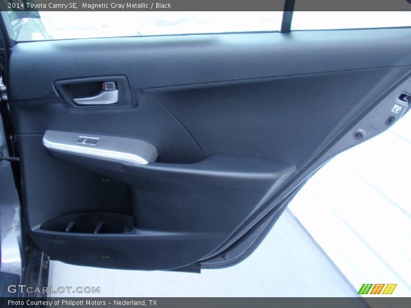 Magnetic Gray Metallic / Black 2014 Toyota Camry SE