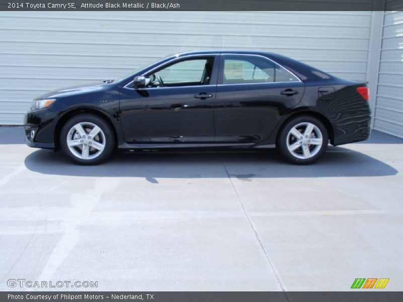 Attitude Black Metallic / Black/Ash 2014 Toyota Camry SE