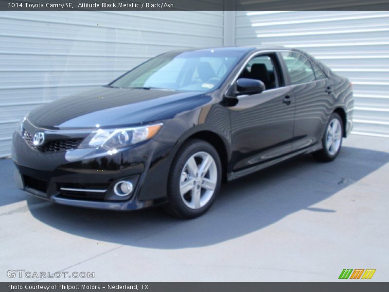 Attitude Black Metallic / Black/Ash 2014 Toyota Camry SE