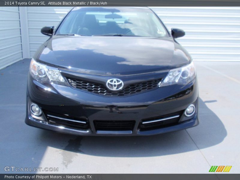 Attitude Black Metallic / Black/Ash 2014 Toyota Camry SE