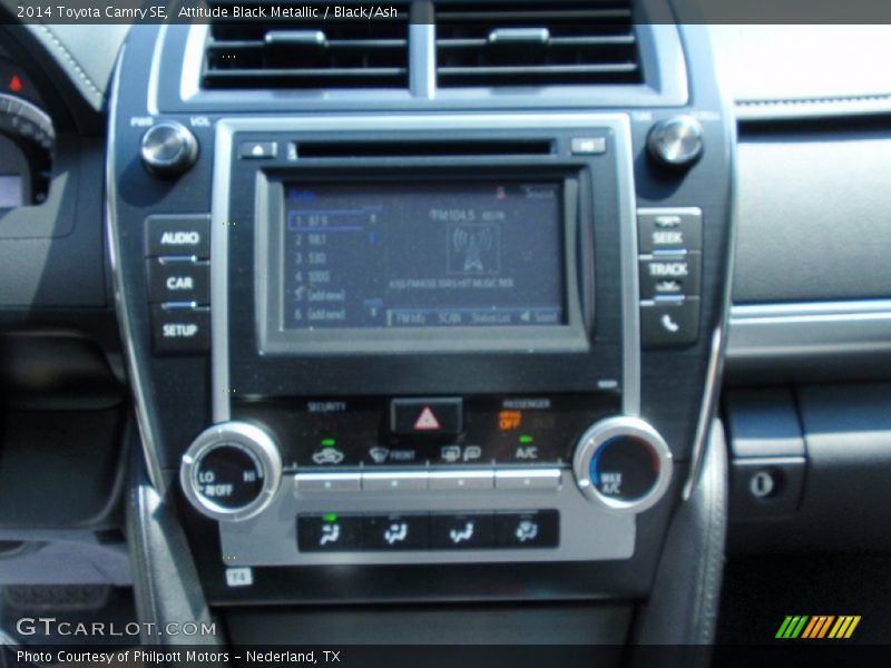 Attitude Black Metallic / Black/Ash 2014 Toyota Camry SE