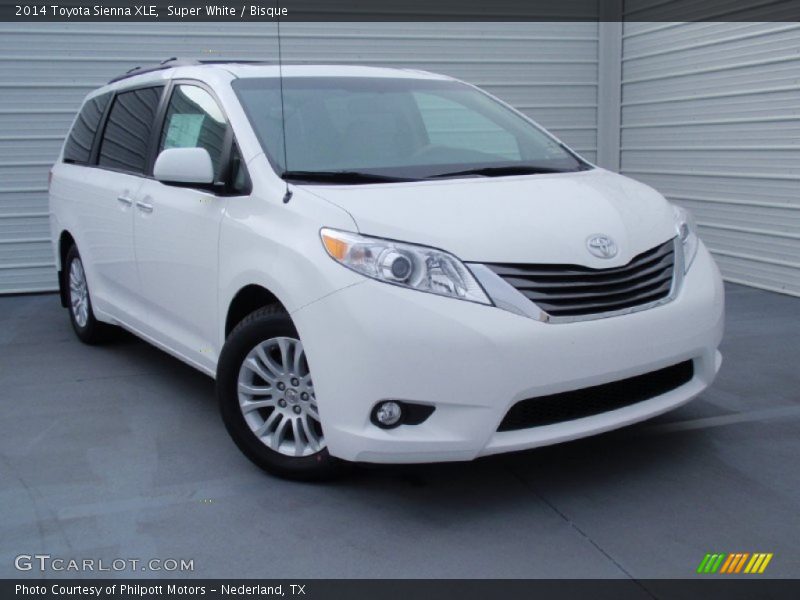 Super White / Bisque 2014 Toyota Sienna XLE