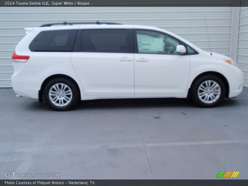 Super White / Bisque 2014 Toyota Sienna XLE