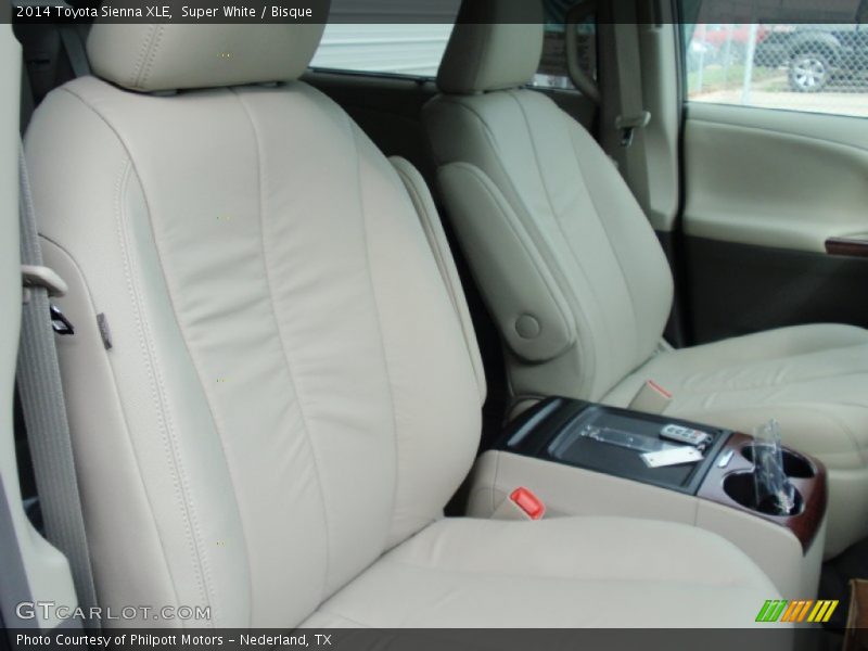 Super White / Bisque 2014 Toyota Sienna XLE