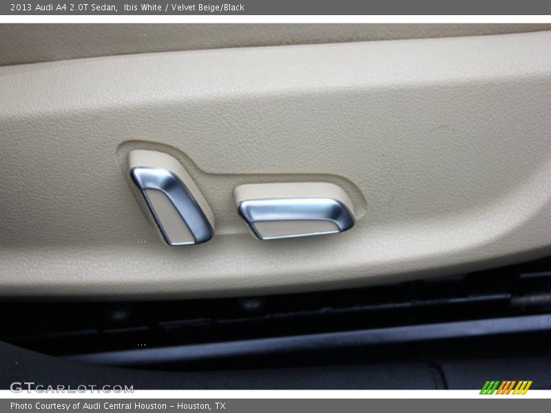 Ibis White / Velvet Beige/Black 2013 Audi A4 2.0T Sedan