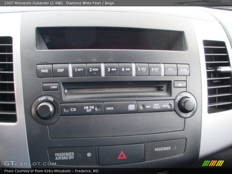 Diamond White Pearl / Beige 2007 Mitsubishi Outlander LS 4WD