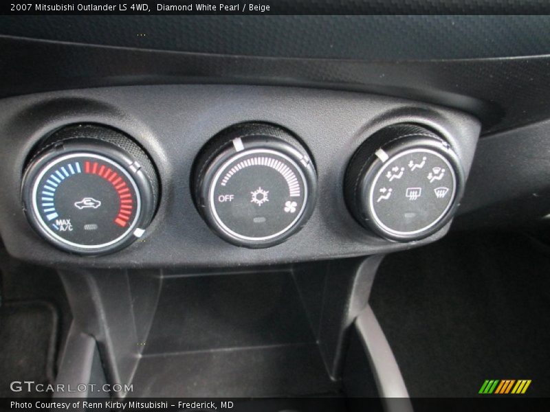 Diamond White Pearl / Beige 2007 Mitsubishi Outlander LS 4WD