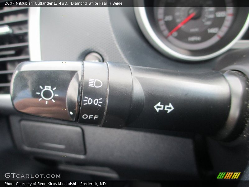 Diamond White Pearl / Beige 2007 Mitsubishi Outlander LS 4WD