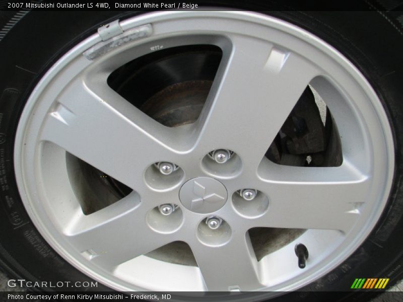 Diamond White Pearl / Beige 2007 Mitsubishi Outlander LS 4WD