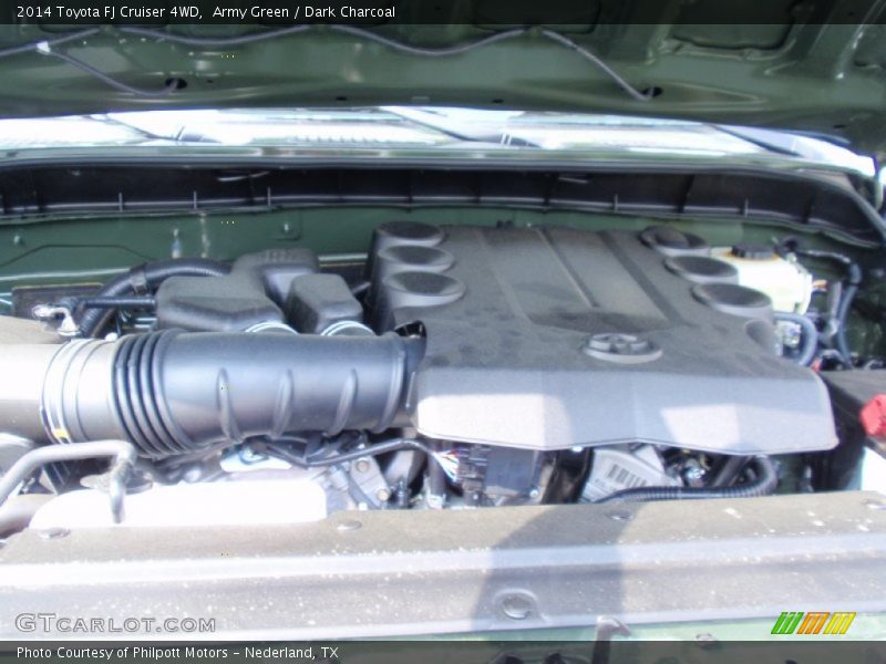 Army Green / Dark Charcoal 2014 Toyota FJ Cruiser 4WD