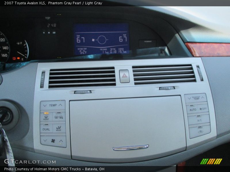 Phantom Gray Pearl / Light Gray 2007 Toyota Avalon XLS