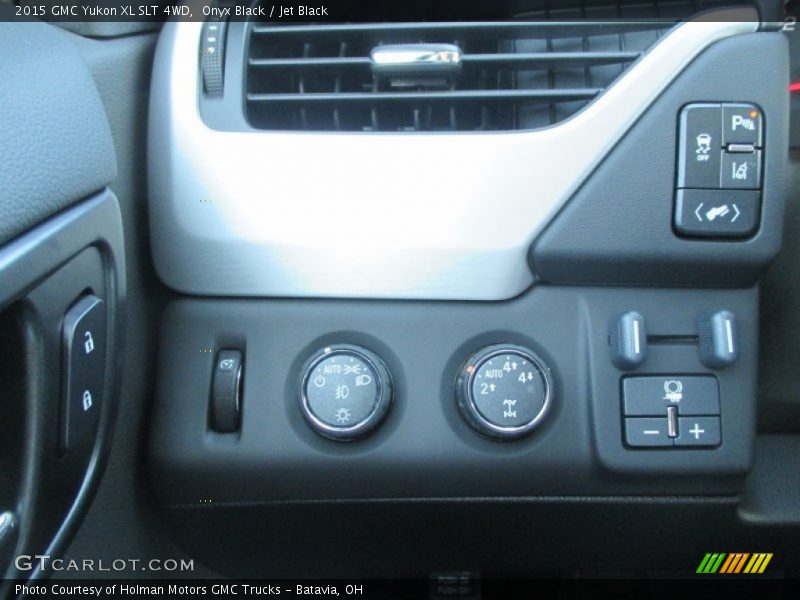 Controls of 2015 Yukon XL SLT 4WD