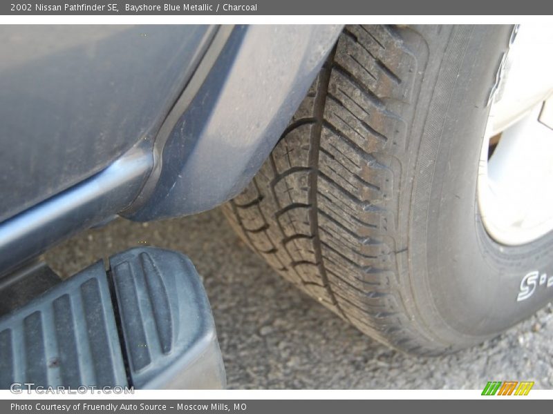 Bayshore Blue Metallic / Charcoal 2002 Nissan Pathfinder SE