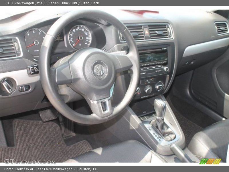Black Uni / Titan Black 2013 Volkswagen Jetta SE Sedan