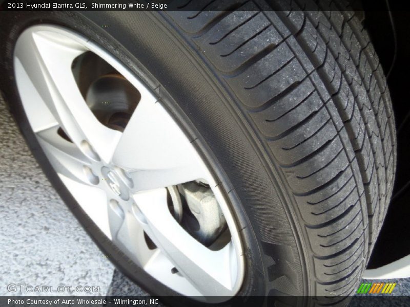 Shimmering White / Beige 2013 Hyundai Elantra GLS