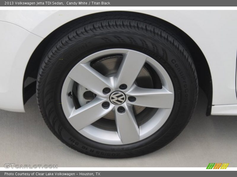 Candy White / Titan Black 2013 Volkswagen Jetta TDI Sedan