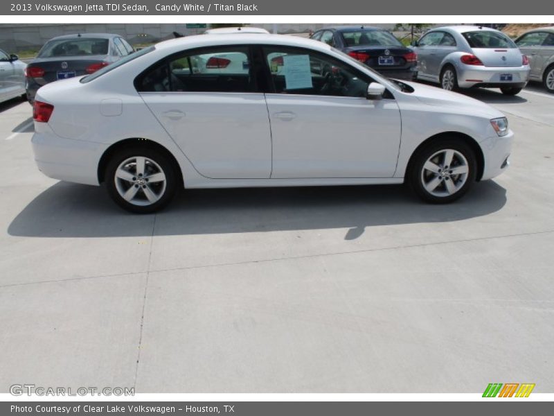 Candy White / Titan Black 2013 Volkswagen Jetta TDI Sedan