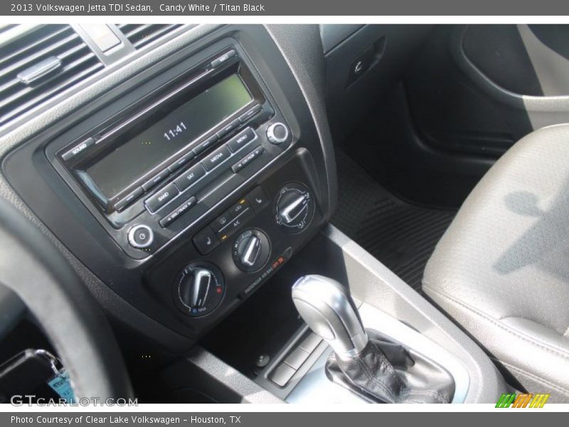 Candy White / Titan Black 2013 Volkswagen Jetta TDI Sedan