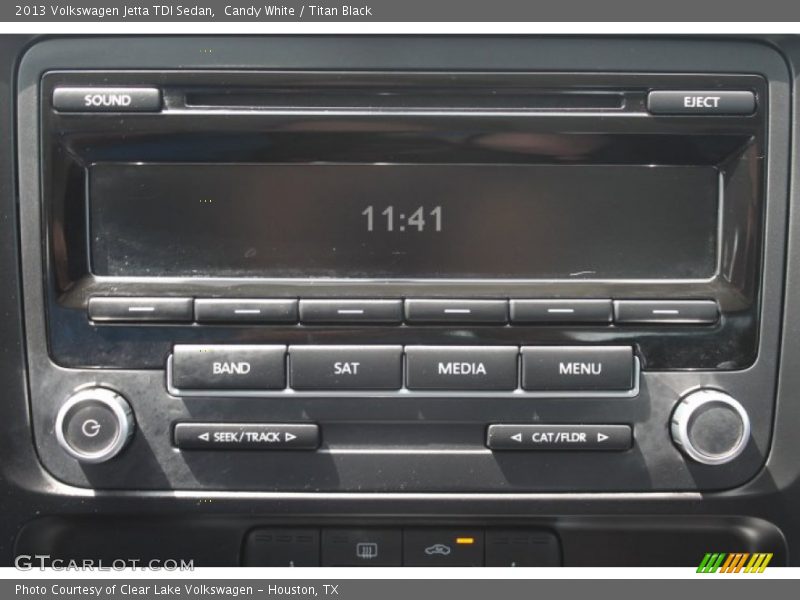 Candy White / Titan Black 2013 Volkswagen Jetta TDI Sedan