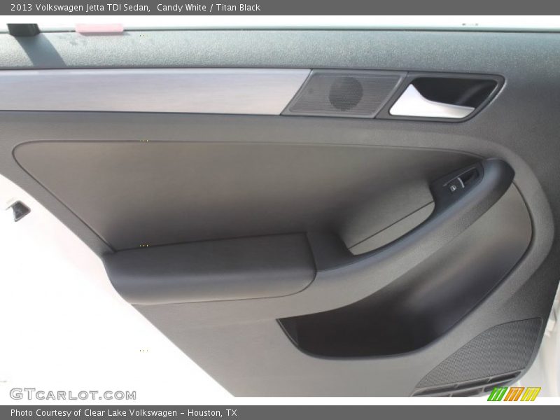 Candy White / Titan Black 2013 Volkswagen Jetta TDI Sedan