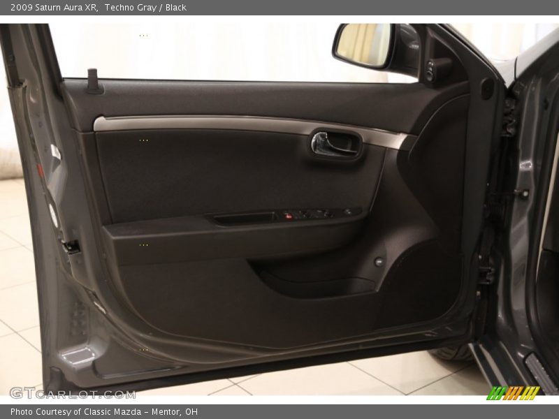 Techno Gray / Black 2009 Saturn Aura XR