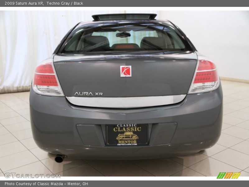 Techno Gray / Black 2009 Saturn Aura XR