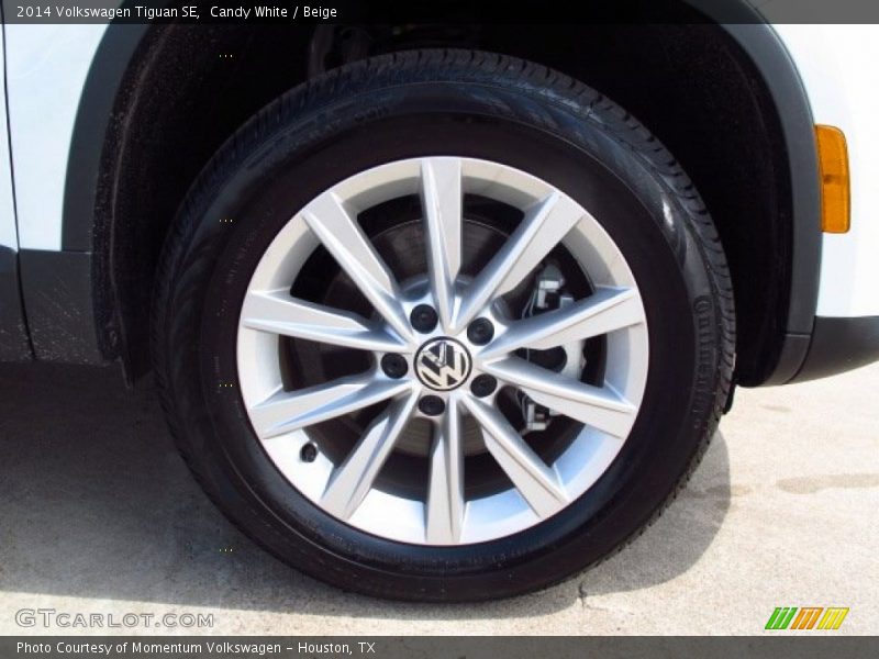 Candy White / Beige 2014 Volkswagen Tiguan SE