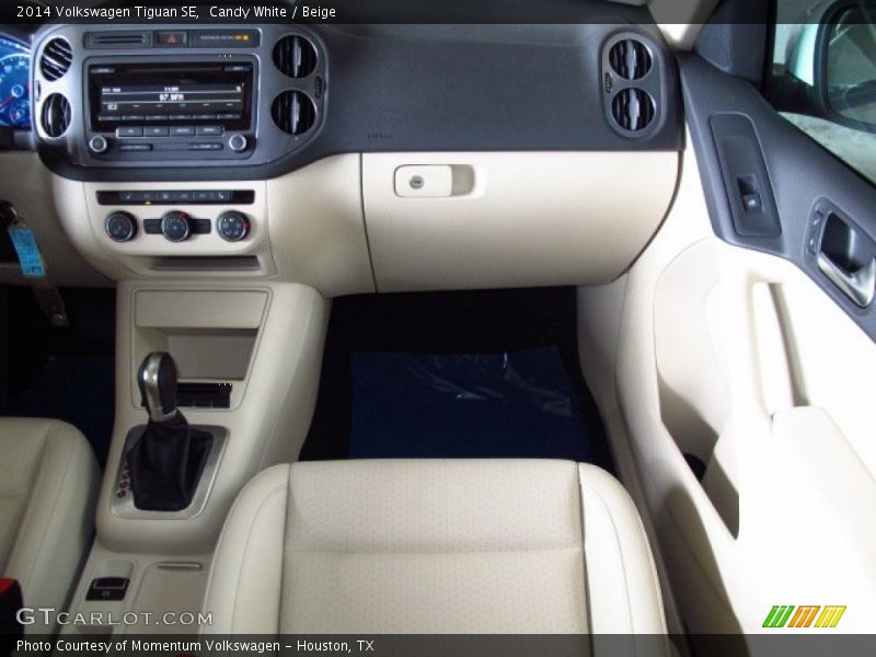 Candy White / Beige 2014 Volkswagen Tiguan SE