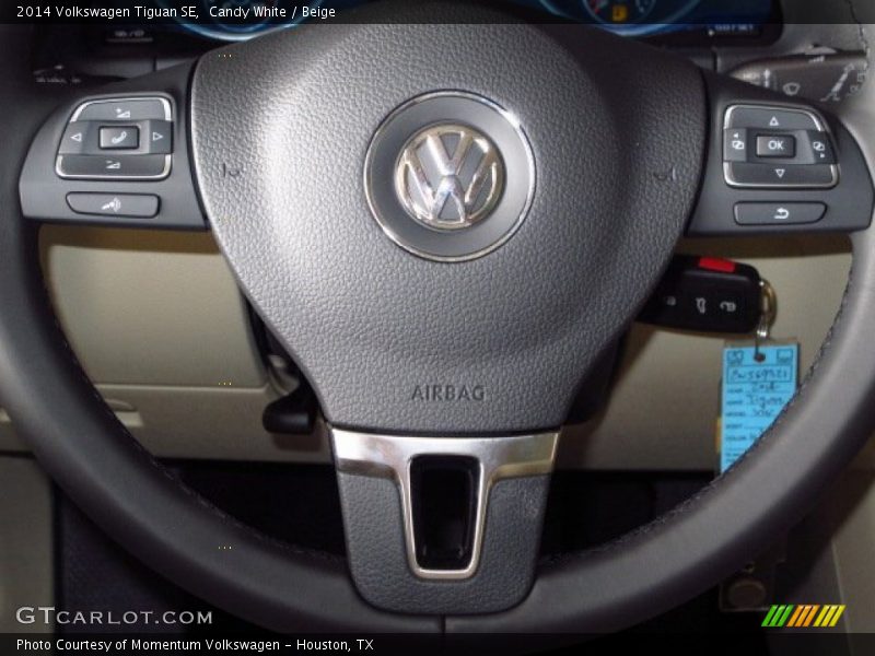 Candy White / Beige 2014 Volkswagen Tiguan SE