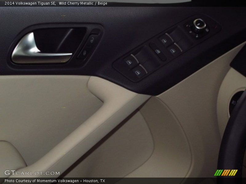 Wild Cherry Metallic / Beige 2014 Volkswagen Tiguan SE