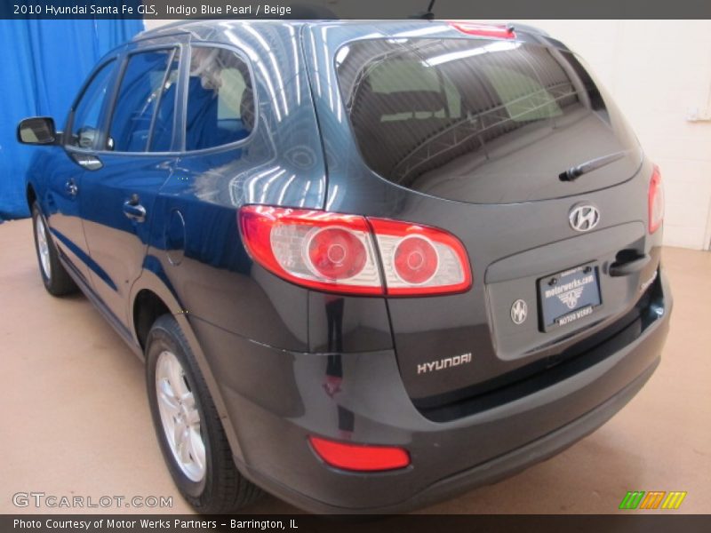 Indigo Blue Pearl / Beige 2010 Hyundai Santa Fe GLS