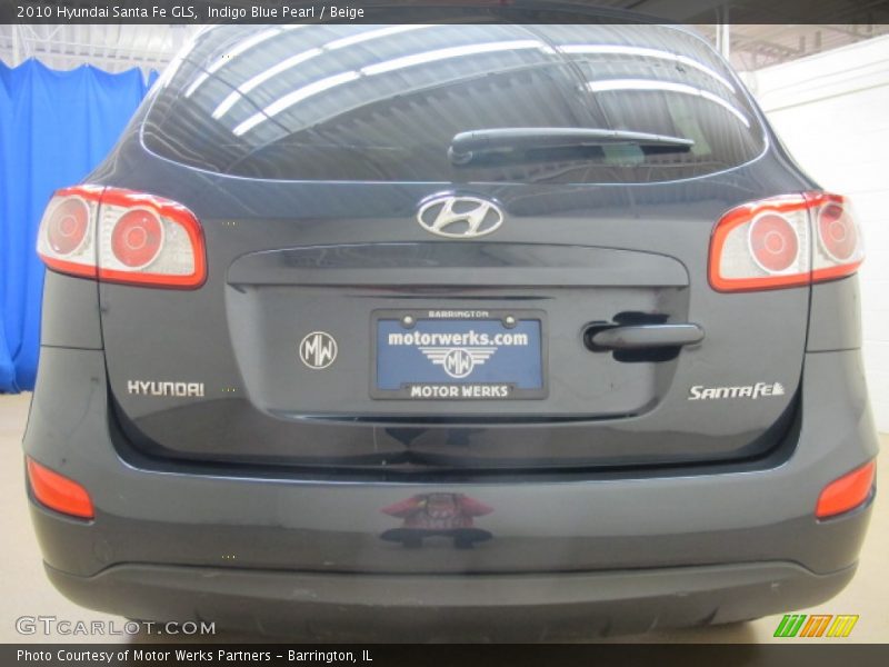 Indigo Blue Pearl / Beige 2010 Hyundai Santa Fe GLS