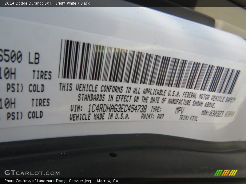 Bright White / Black 2014 Dodge Durango SXT