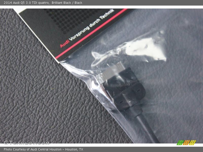 Brilliant Black / Black 2014 Audi Q5 3.0 TDI quattro
