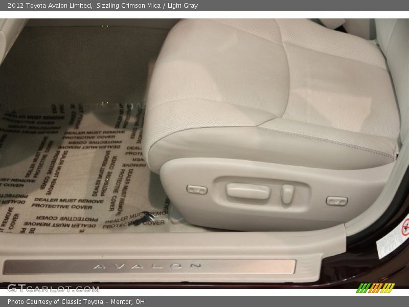 Sizzling Crimson Mica / Light Gray 2012 Toyota Avalon Limited