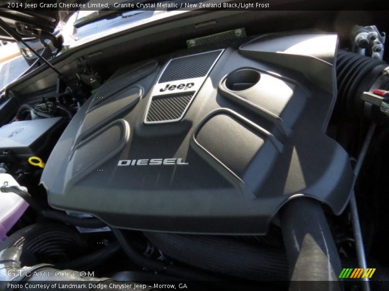 Granite Crystal Metallic / New Zealand Black/Light Frost 2014 Jeep Grand Cherokee Limited